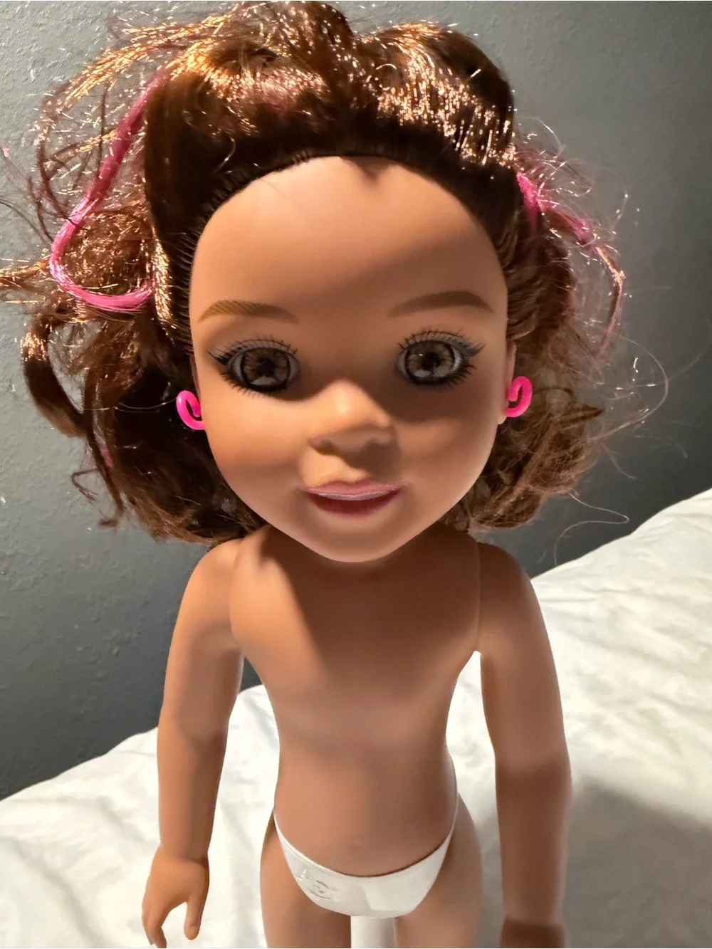 American Girl sisters Lea Brown-Haired Doll with Pink Hair Accents 14.5’